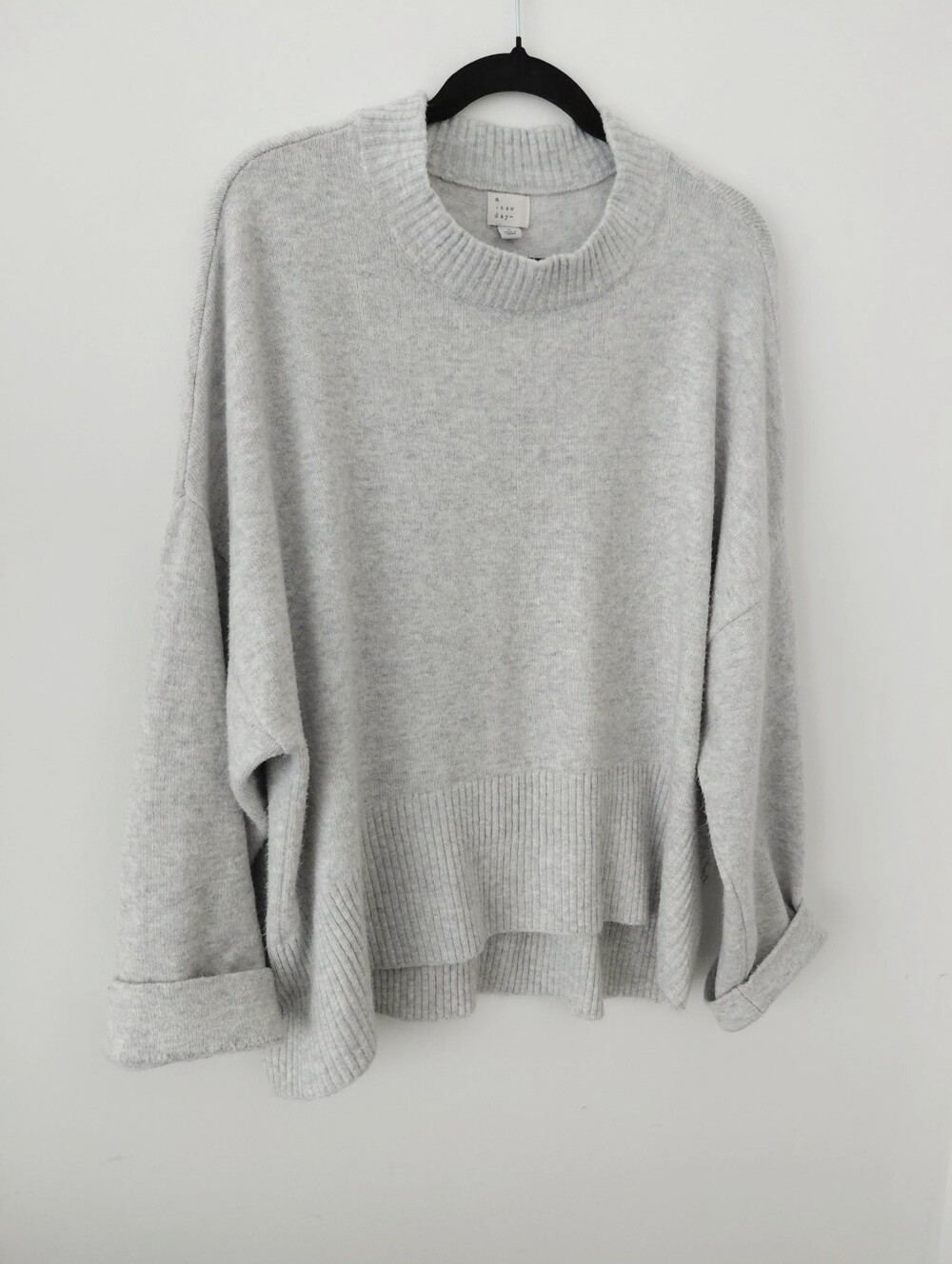 Cozy Oversized Crewneck Sweater - Light Gray - Picture 2 of 8